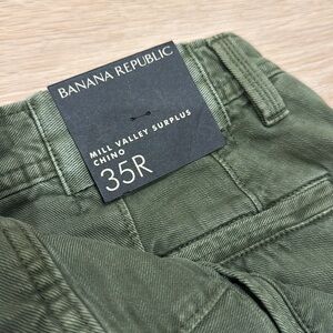 NWT! Banana republic Men’s Relaxed Tapered Fit Mill Valley Chino